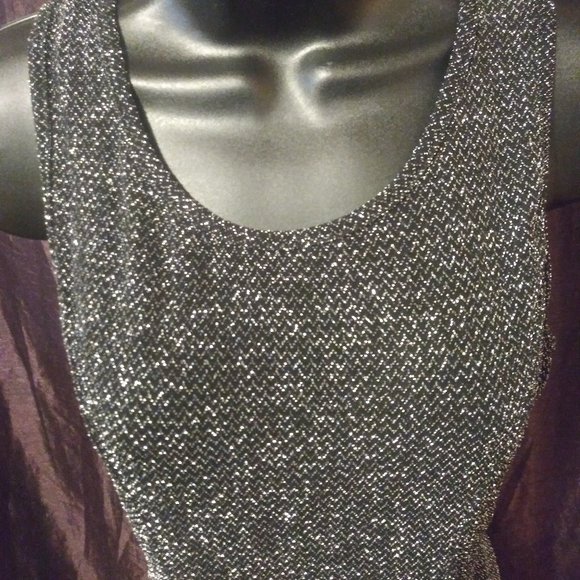 Shimmery Short Body Dress - Picture 4 of 6